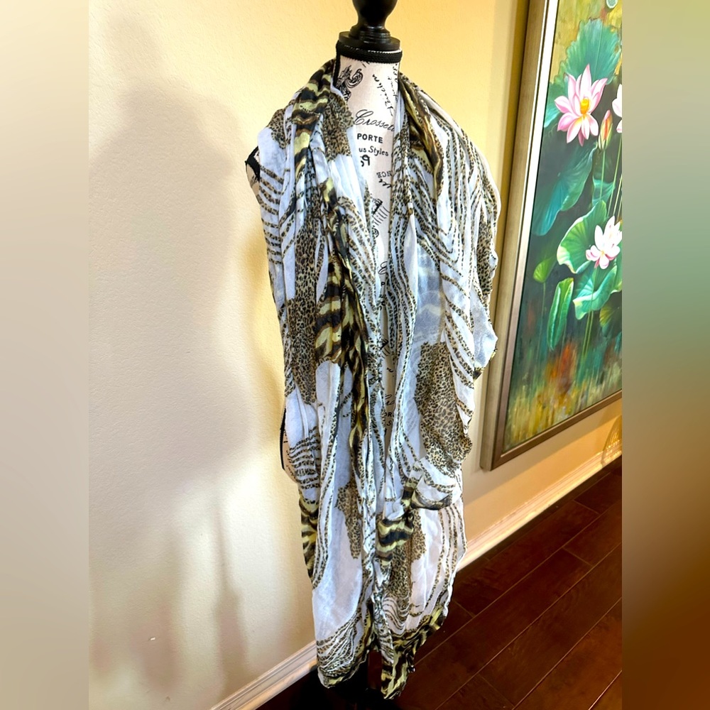 Tasha. Women Scarf🧣Wrap.